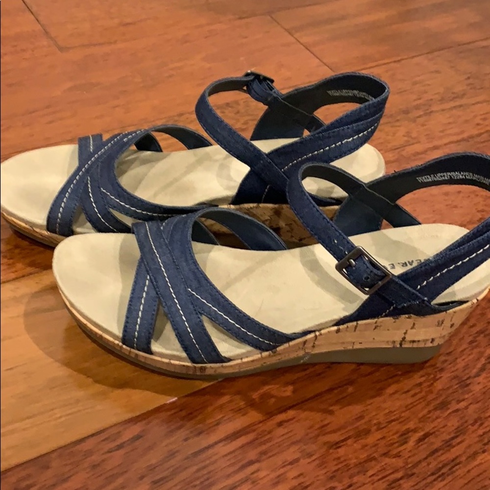 Sandals with denim upper and cork memory foam foot